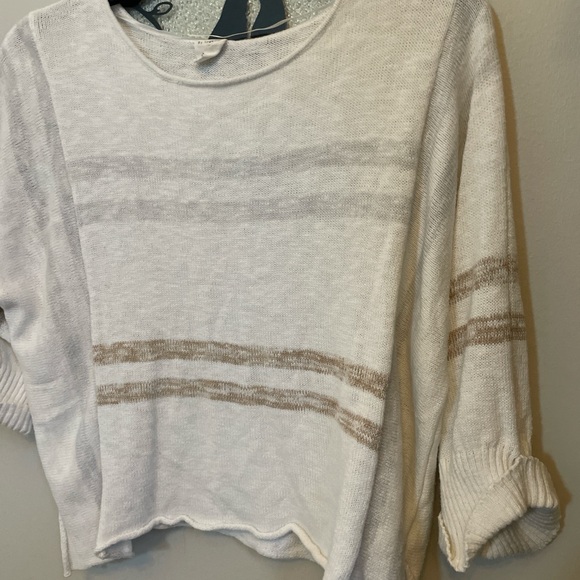 By Together White and Tan Striped Sweatshirt - Picture 4 of 5
